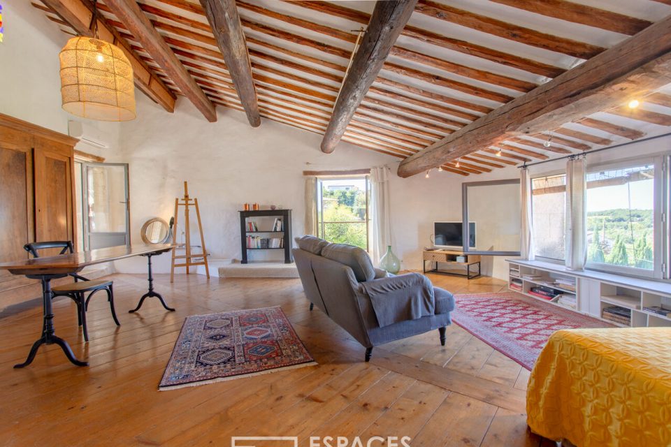 Maison de village ouverte sur la nature