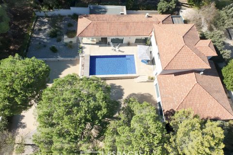 Prestige et sérénité : une villa signature en Vaunage
