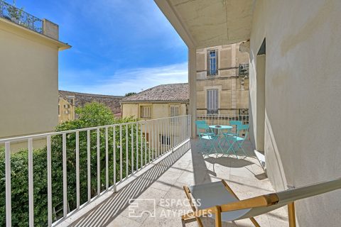 Character apartment in an exceptional building – Carnot district