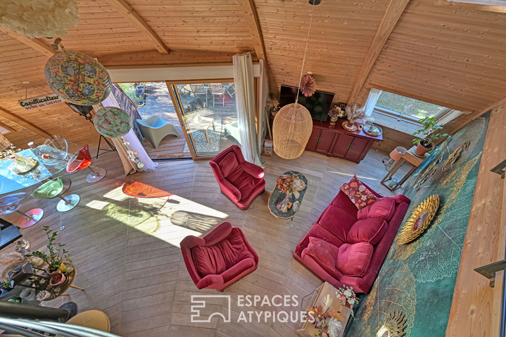 Dôme en bois avec piscine aux portes d’Uzès