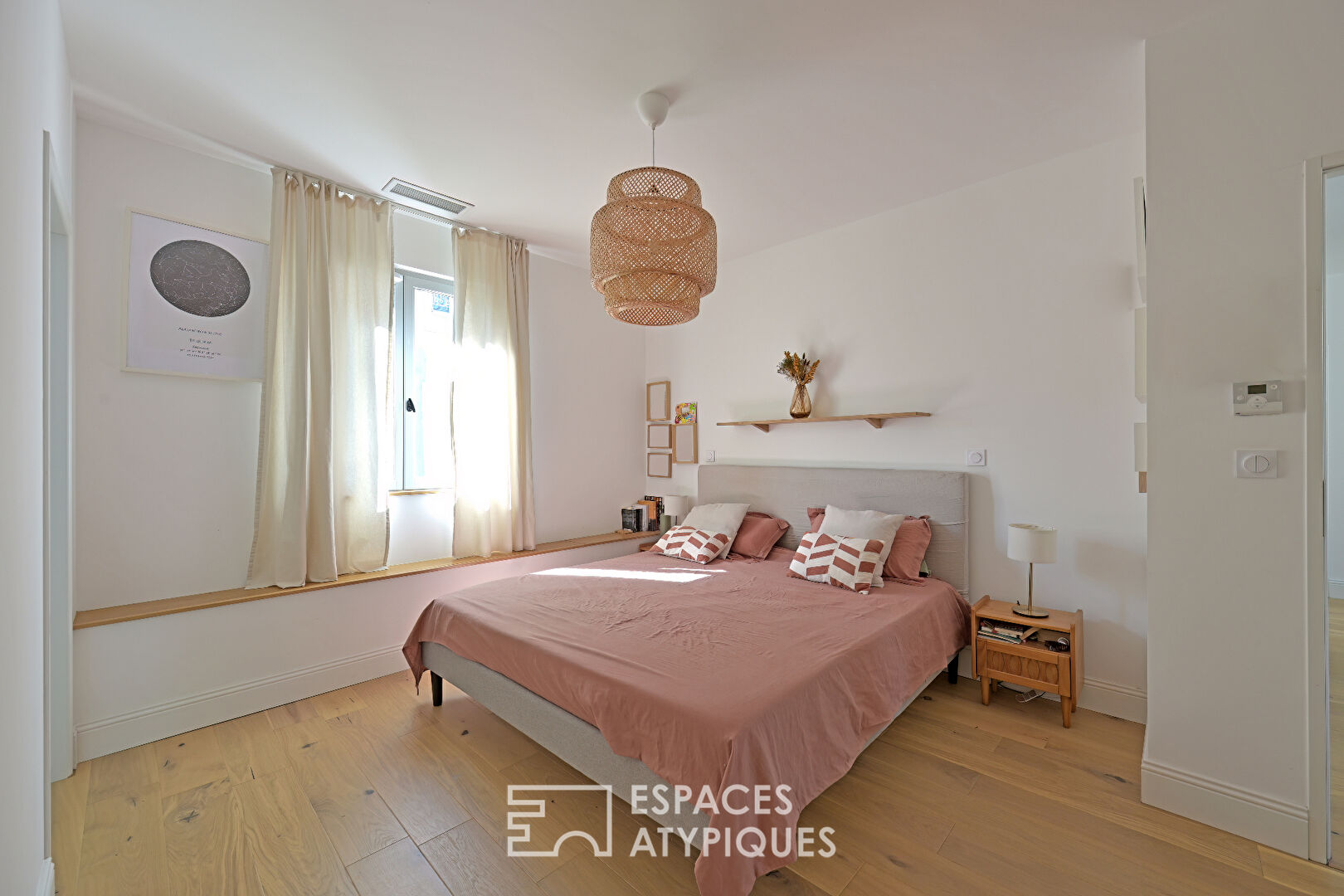 Maison rénovée de caractère aux volumes généreux