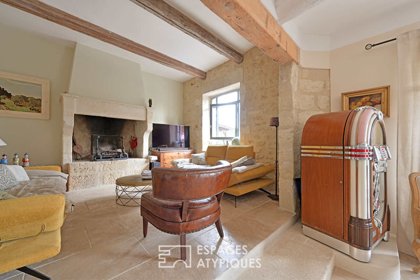 Between heritage and refinement, an exceptional residence