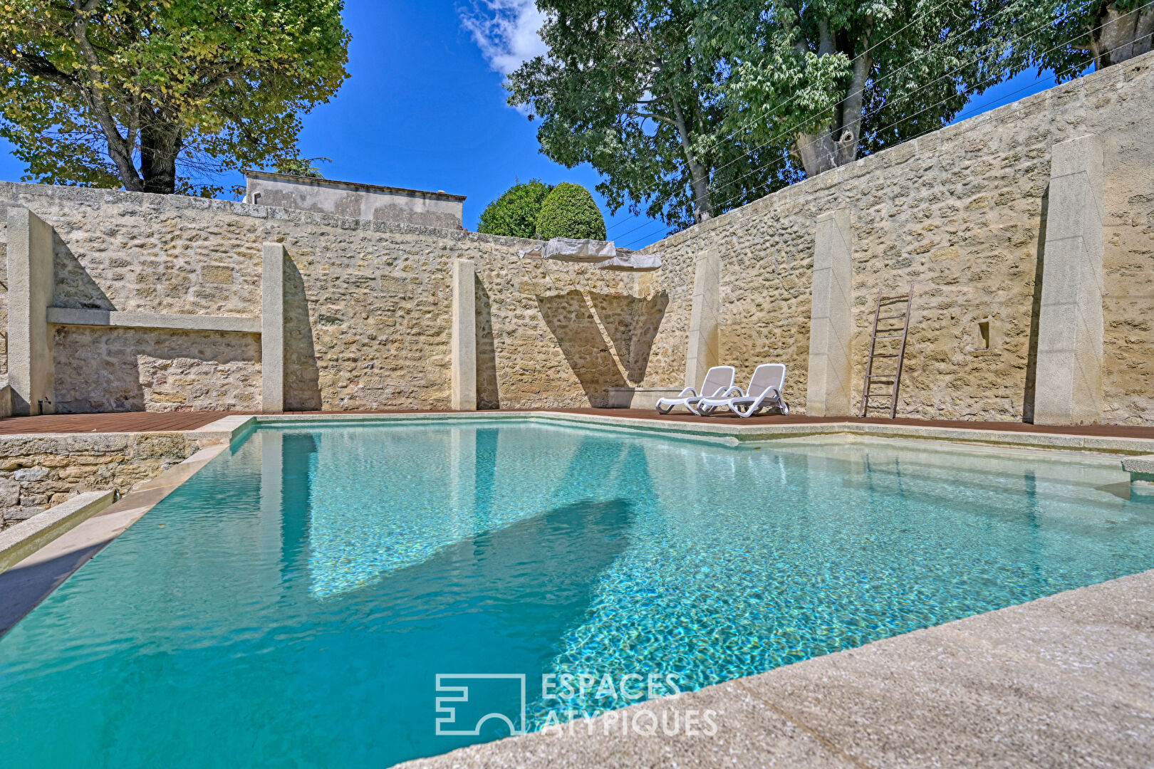 Between heritage and refinement, an exceptional residence
