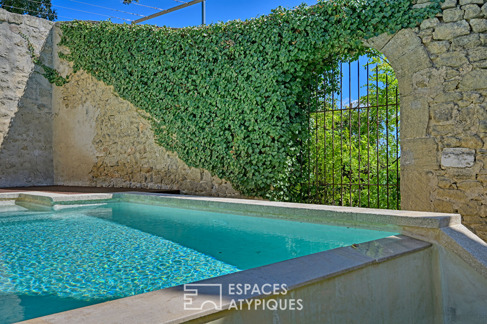 Between heritage and refinement, an exceptional residence
