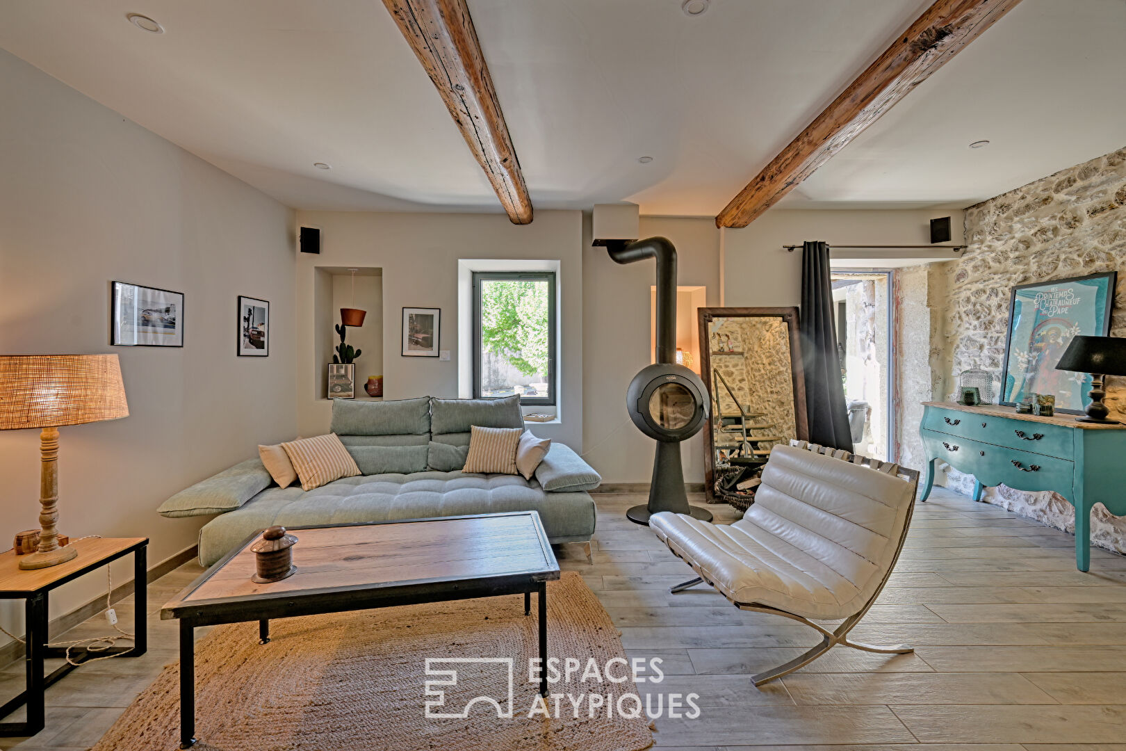 Maison en pierre du XIXe siècle entièrement rénovée avec extérieur