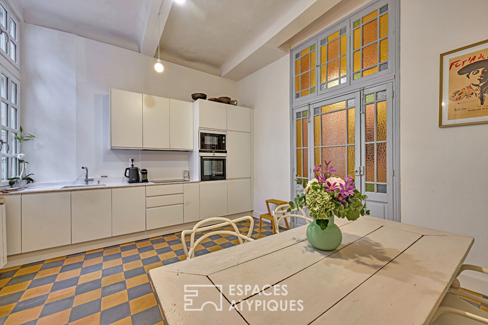 17th-century apartment in the heart of the city