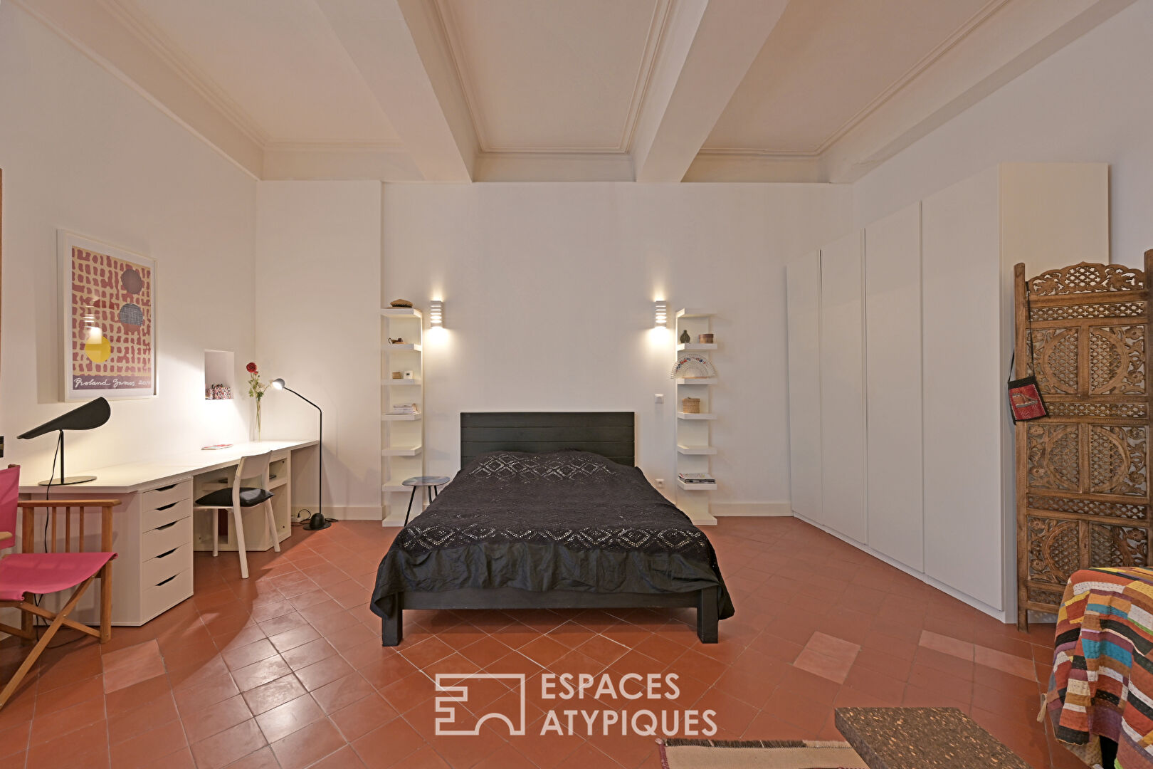 17th-century apartment in the heart of the city