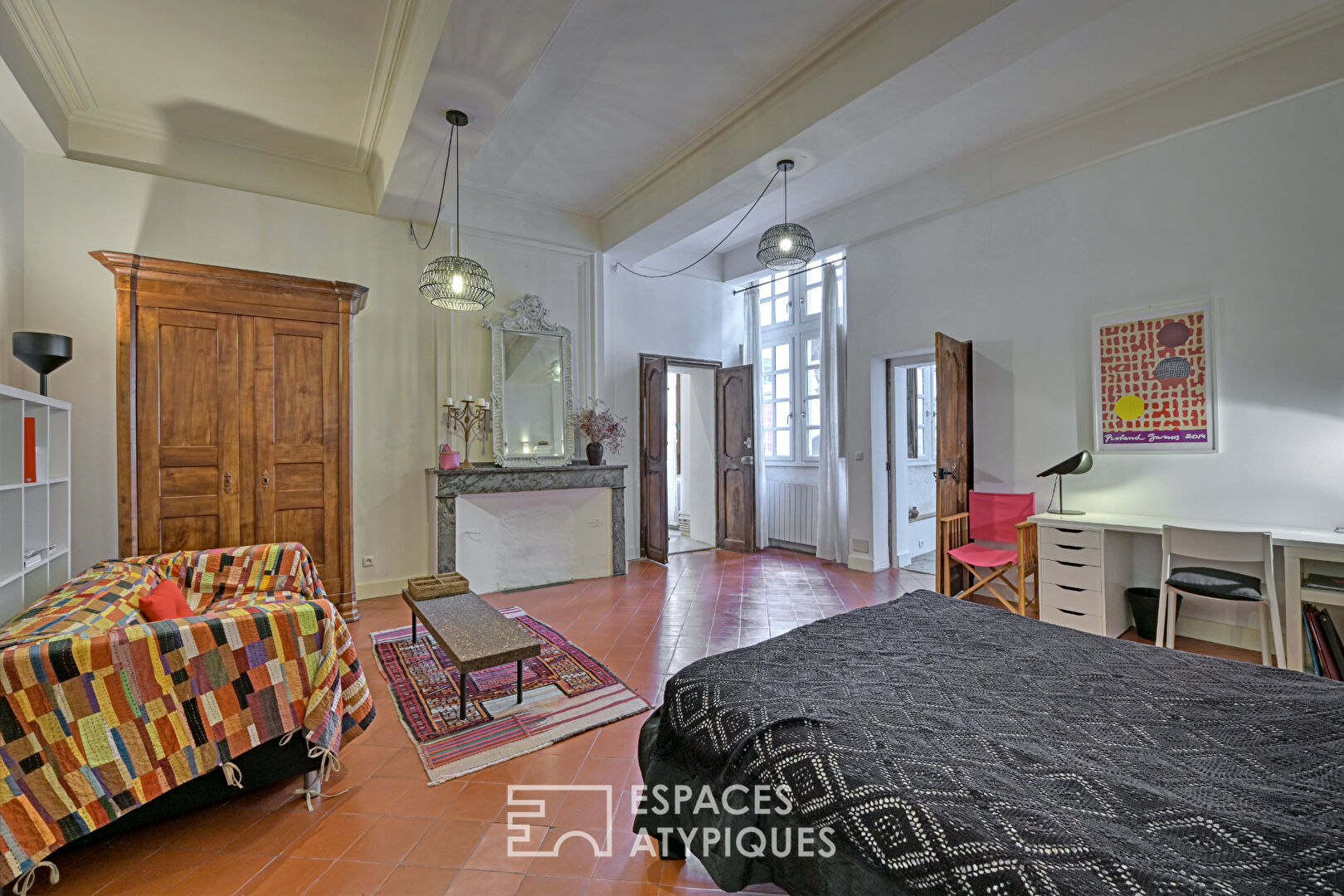 17th-century apartment in the heart of the city