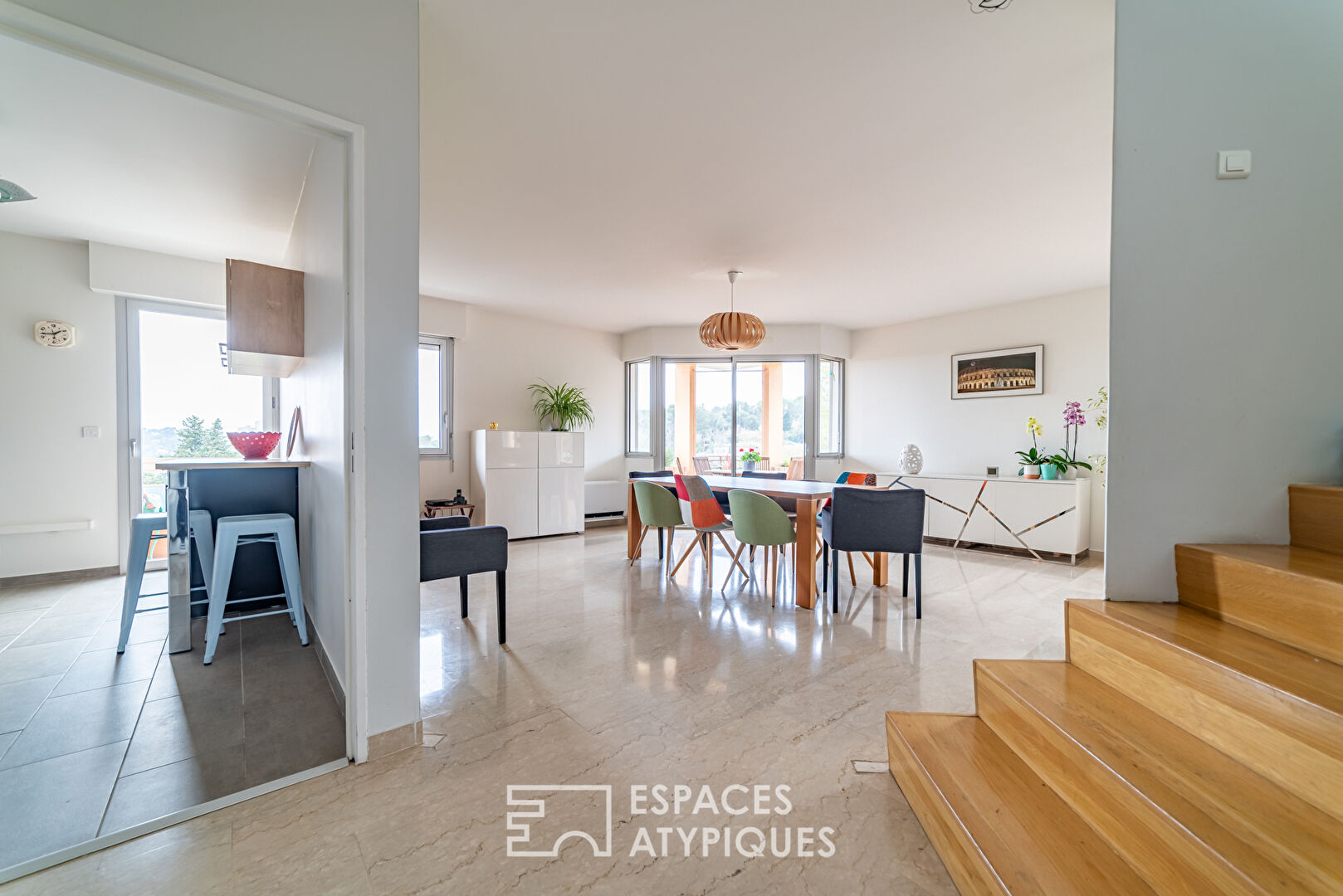 Contemporary duplex with terrace and dominant view