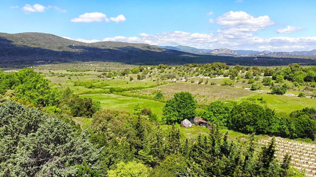 Magnifique terrain constructible 4700 m2 avec vue