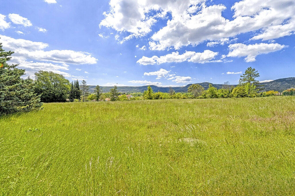 Magnifique terrain constructible 4700 m2 avec vue