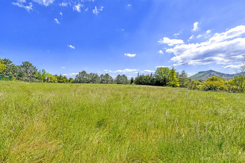 Magnifique terrain constructible 4700 m2 avec vue