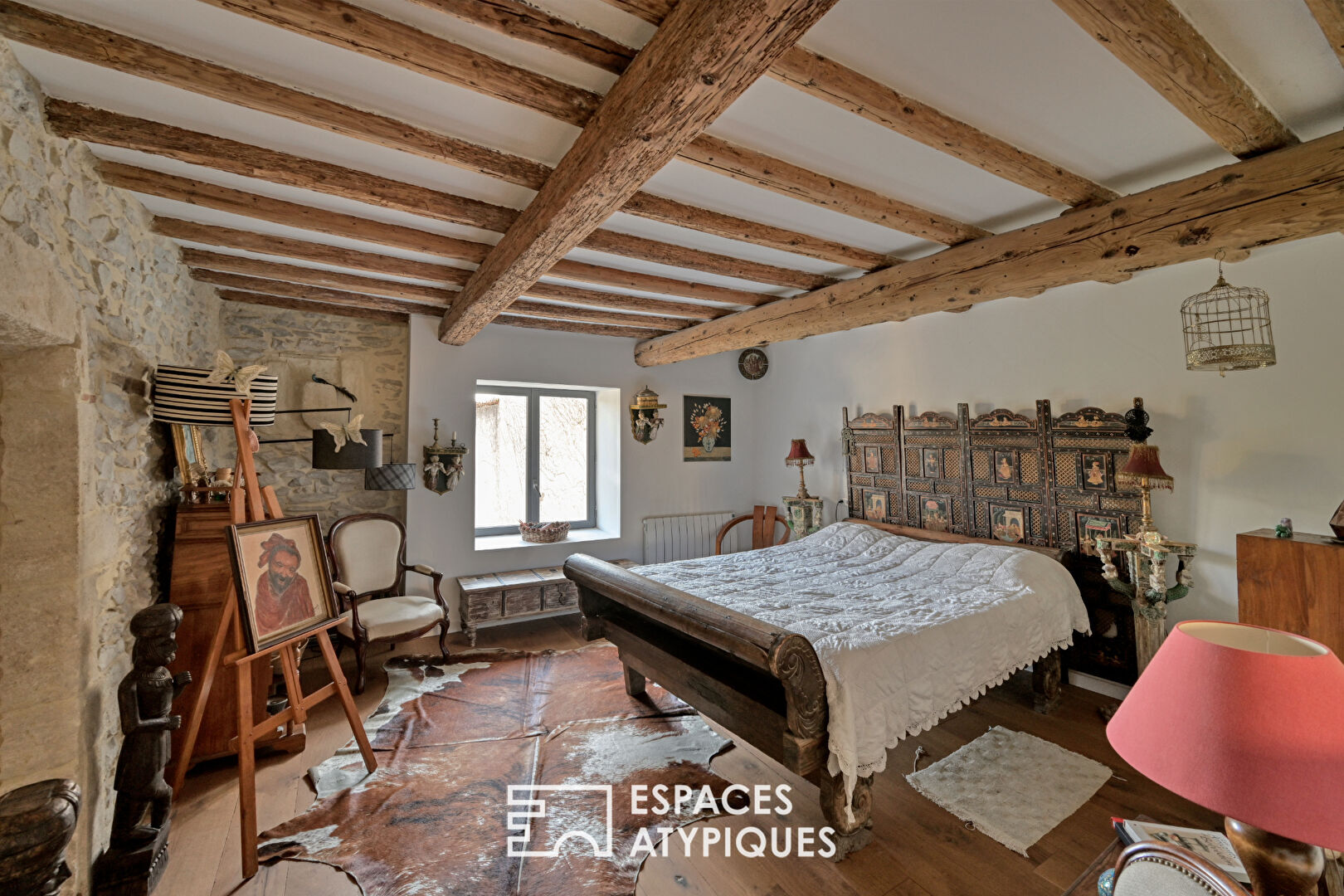Esprit loft dans un ancien chai avec jardin et piscine à 20 min d&rsquo;Uzès