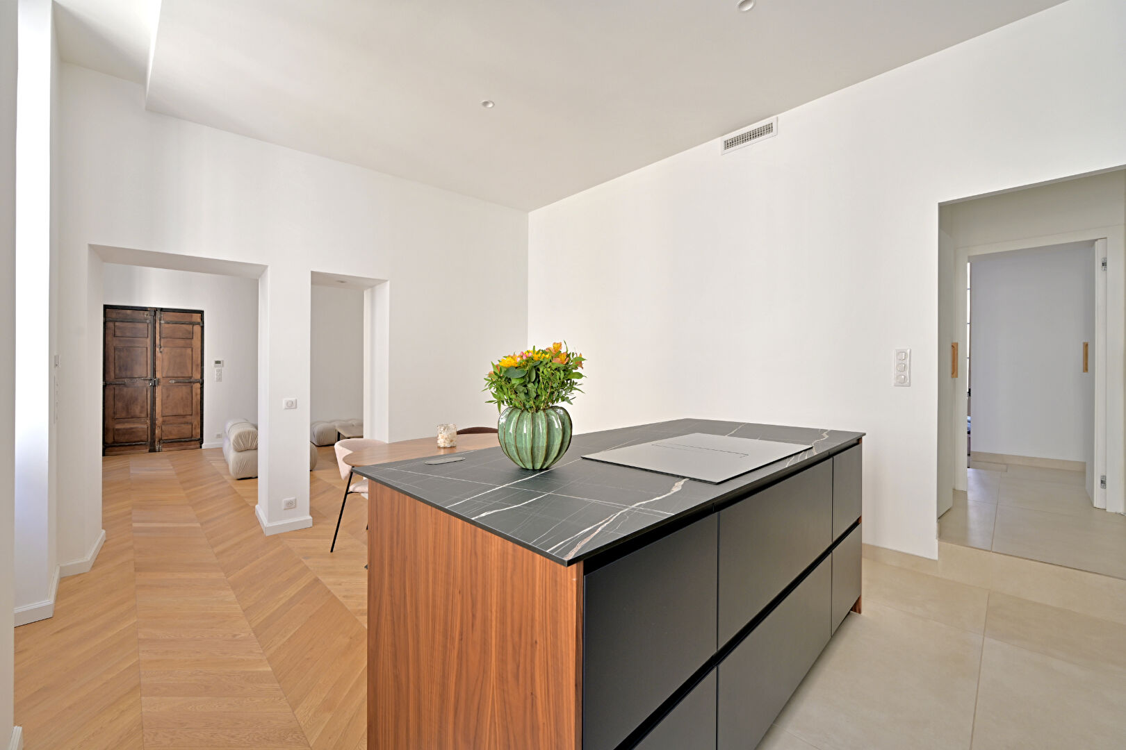 Appartement rénové de caractère – centre ville