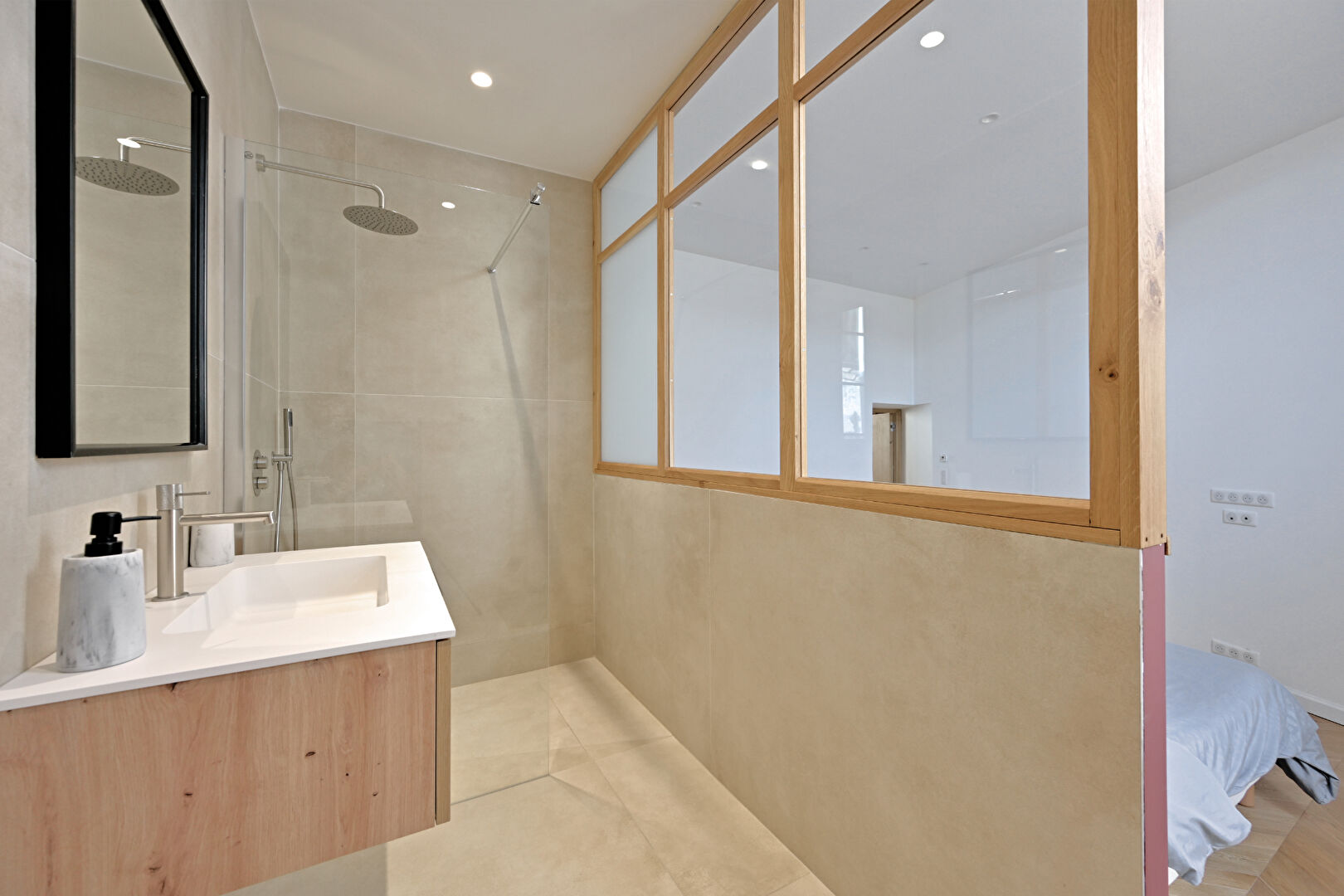 Appartement rénové de caractère – centre ville