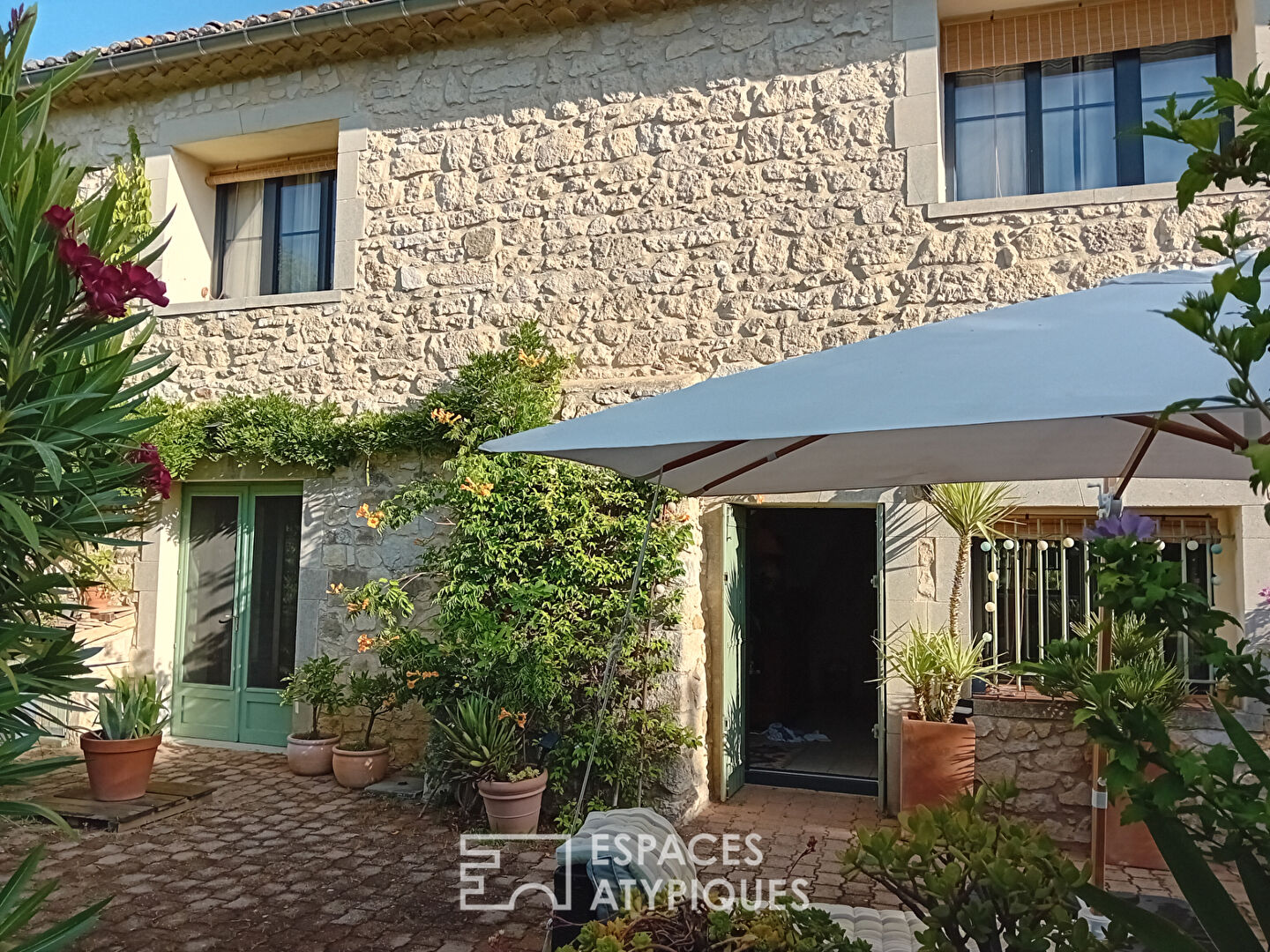 Mas en pierre à 8 km d’Uzès, authenticité et douceur de vivre