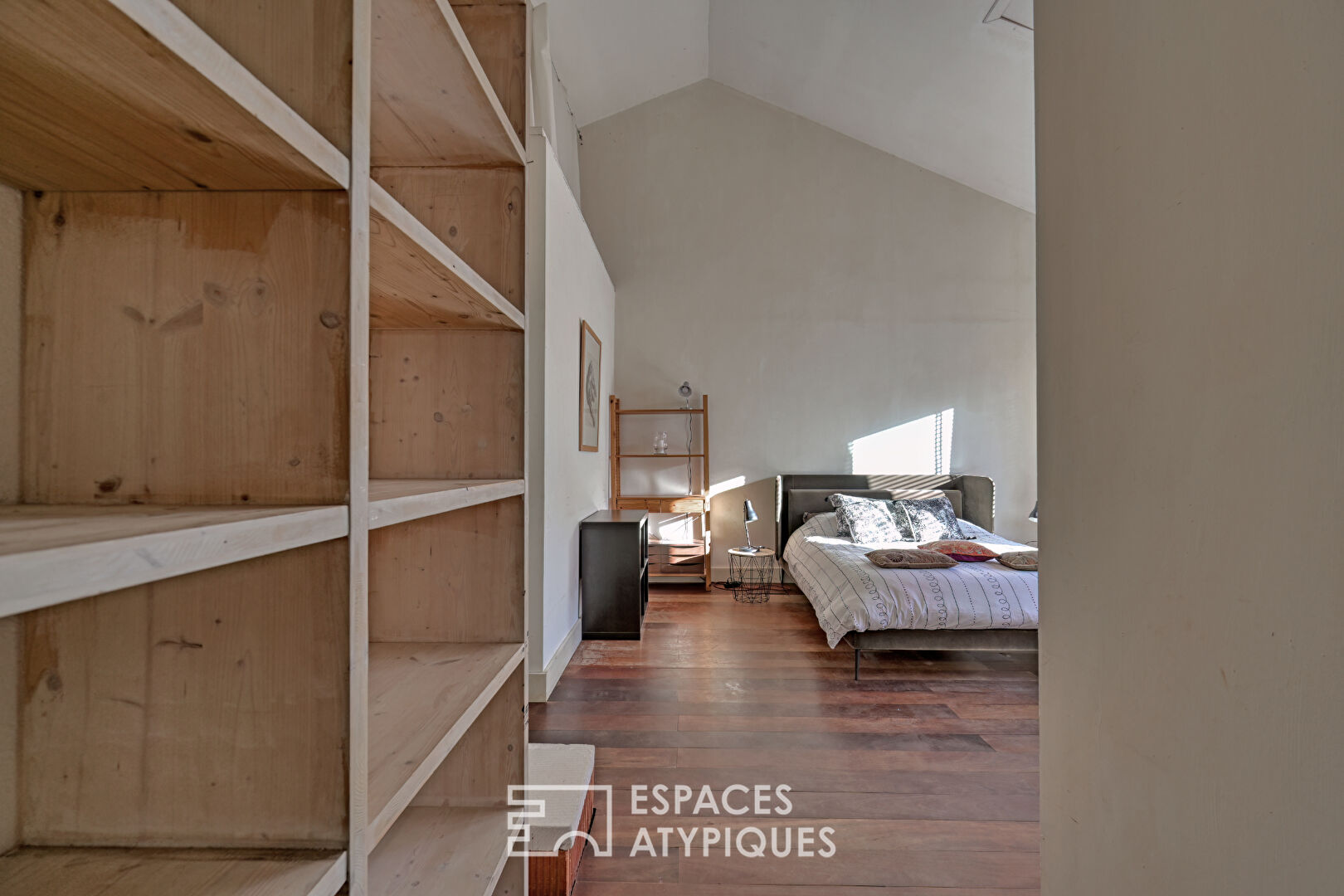 Mas à l’esprit artistique et bohème – 15 km de Nîmes