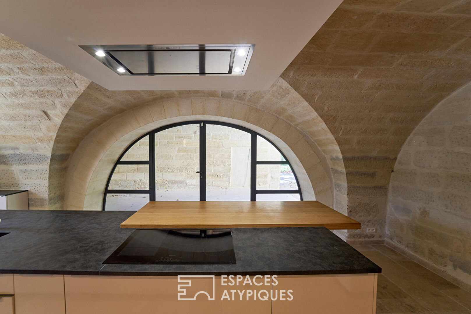 Mas de Caractère au Coeur de la cité ducale