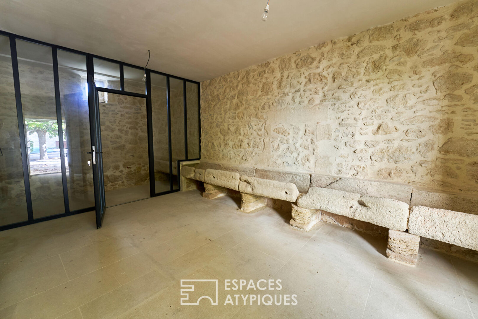 Mas de Caractère au Coeur de la cité ducale