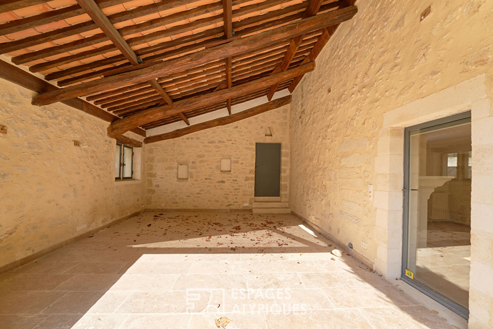 Mas de Caractère au Coeur de la cité ducale