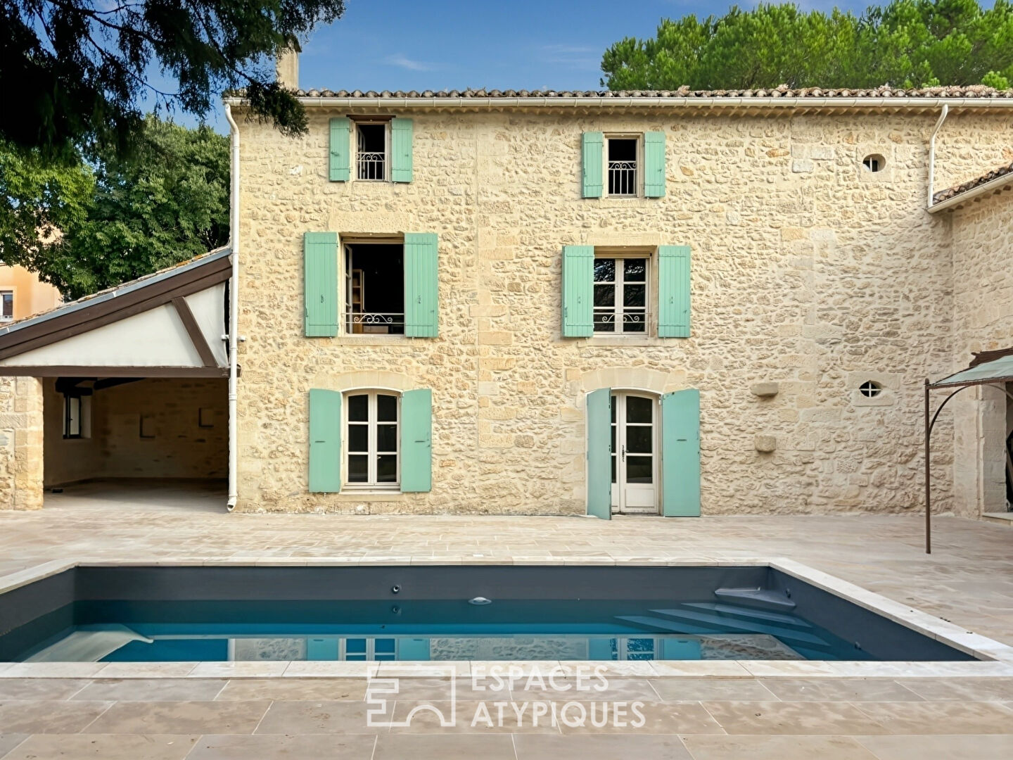 Mas de Caractère au Coeur de la cité ducale