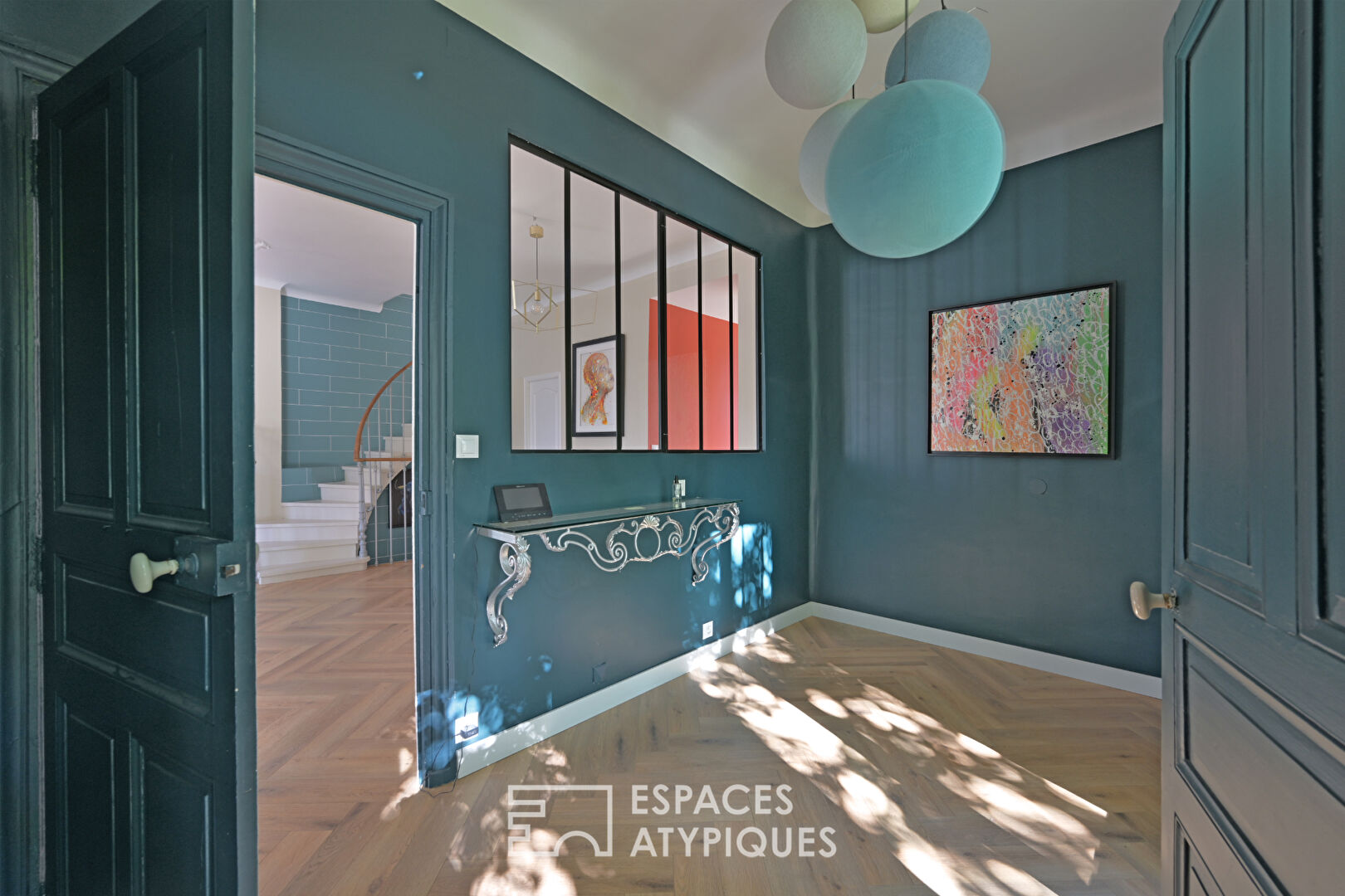 Maison de 1900 entièrement rénovée, jardin et piscine, Tour Magne