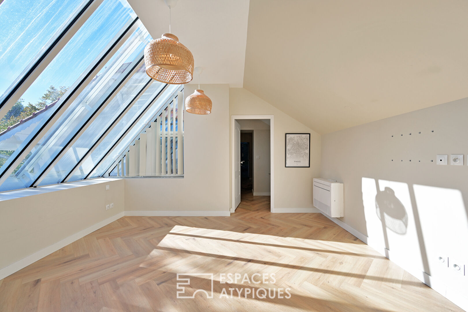 Maison de 1900 entièrement rénovée, jardin et piscine, Tour Magne