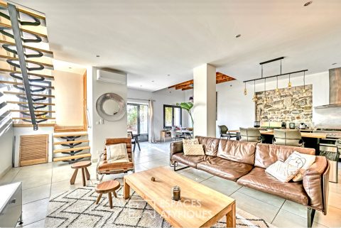 Charming duplex house by the canal