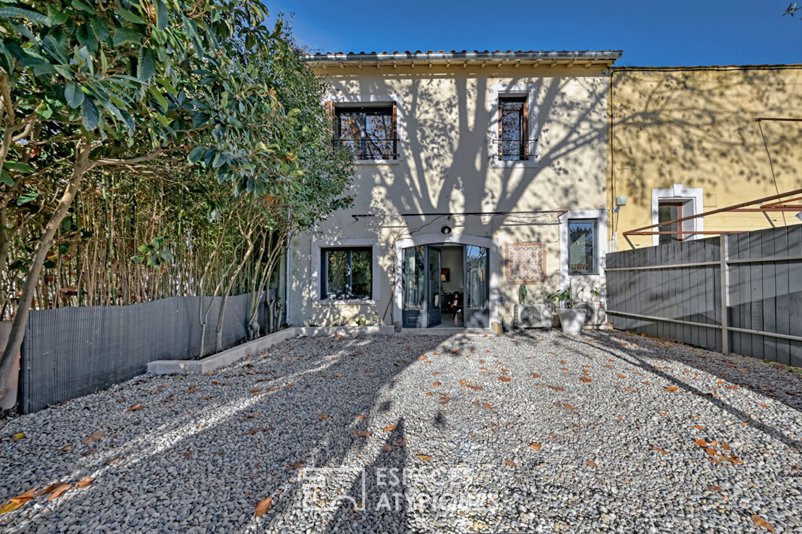Charming duplex house by the canal