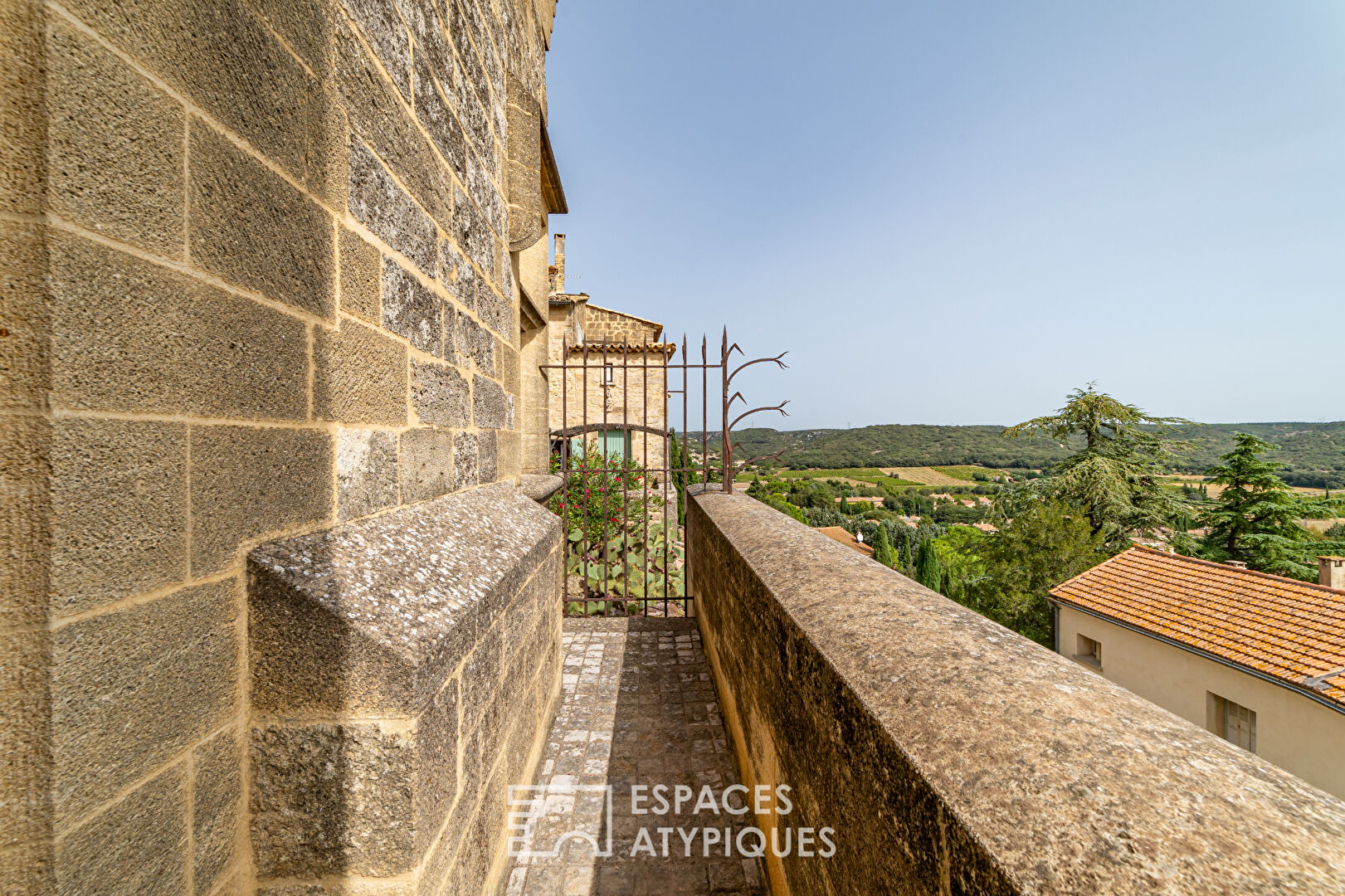 Maison de village entièrement rénovée avec vue