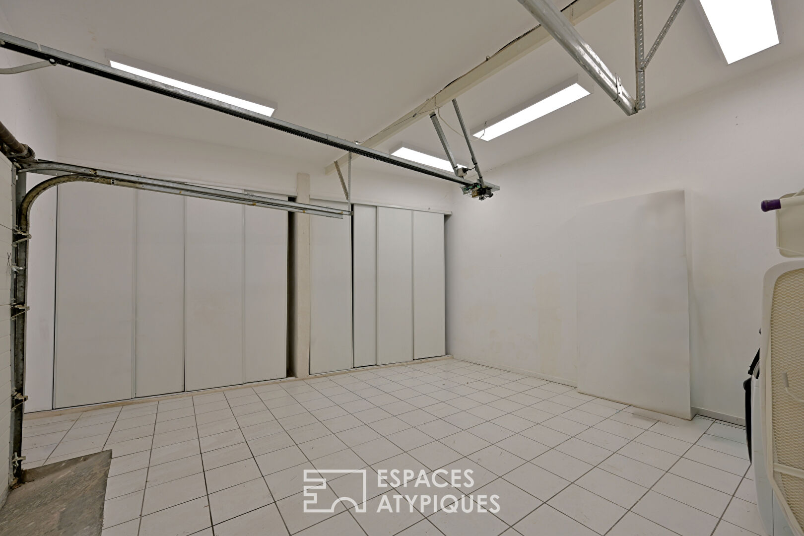 Maison de ville rénovée avec terrasses et garage, quartier Jean-Jaurès