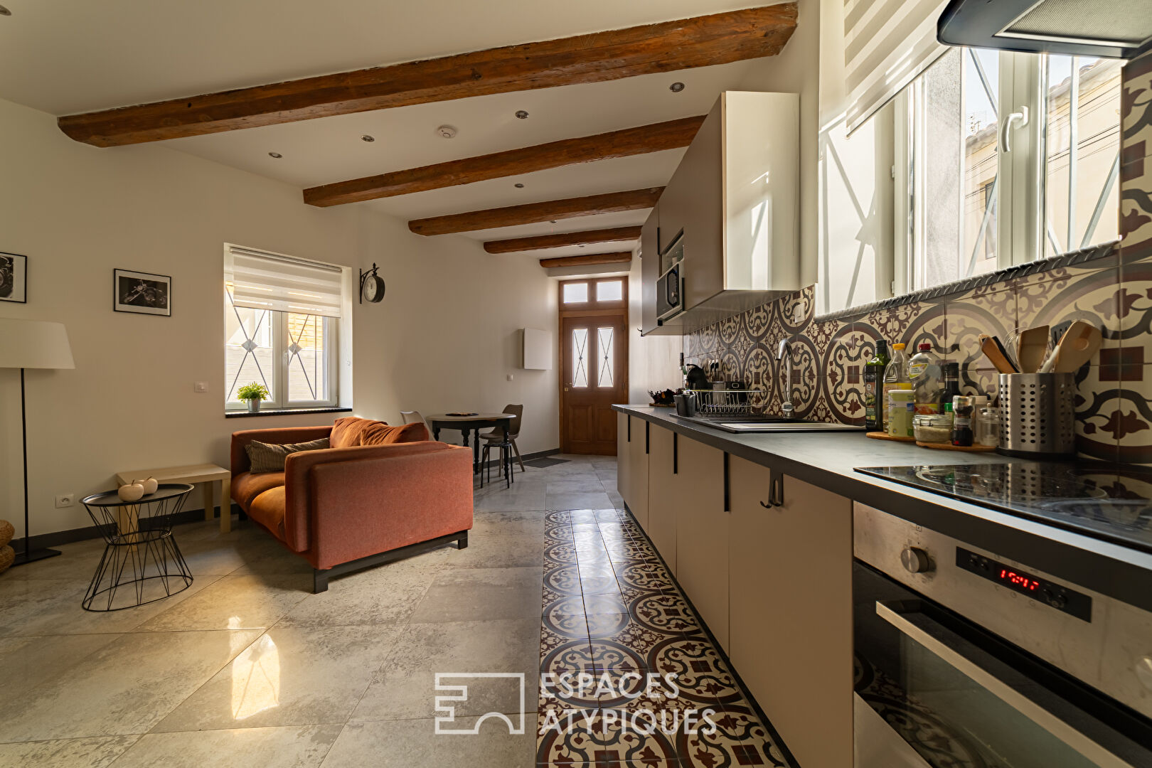 Beautifully renovated townhouse