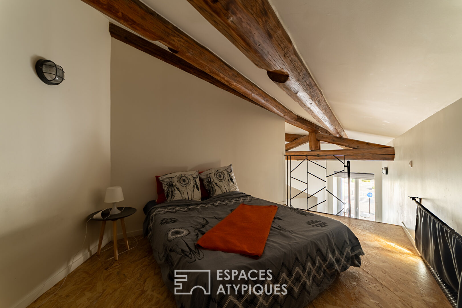 Beautifully renovated townhouse