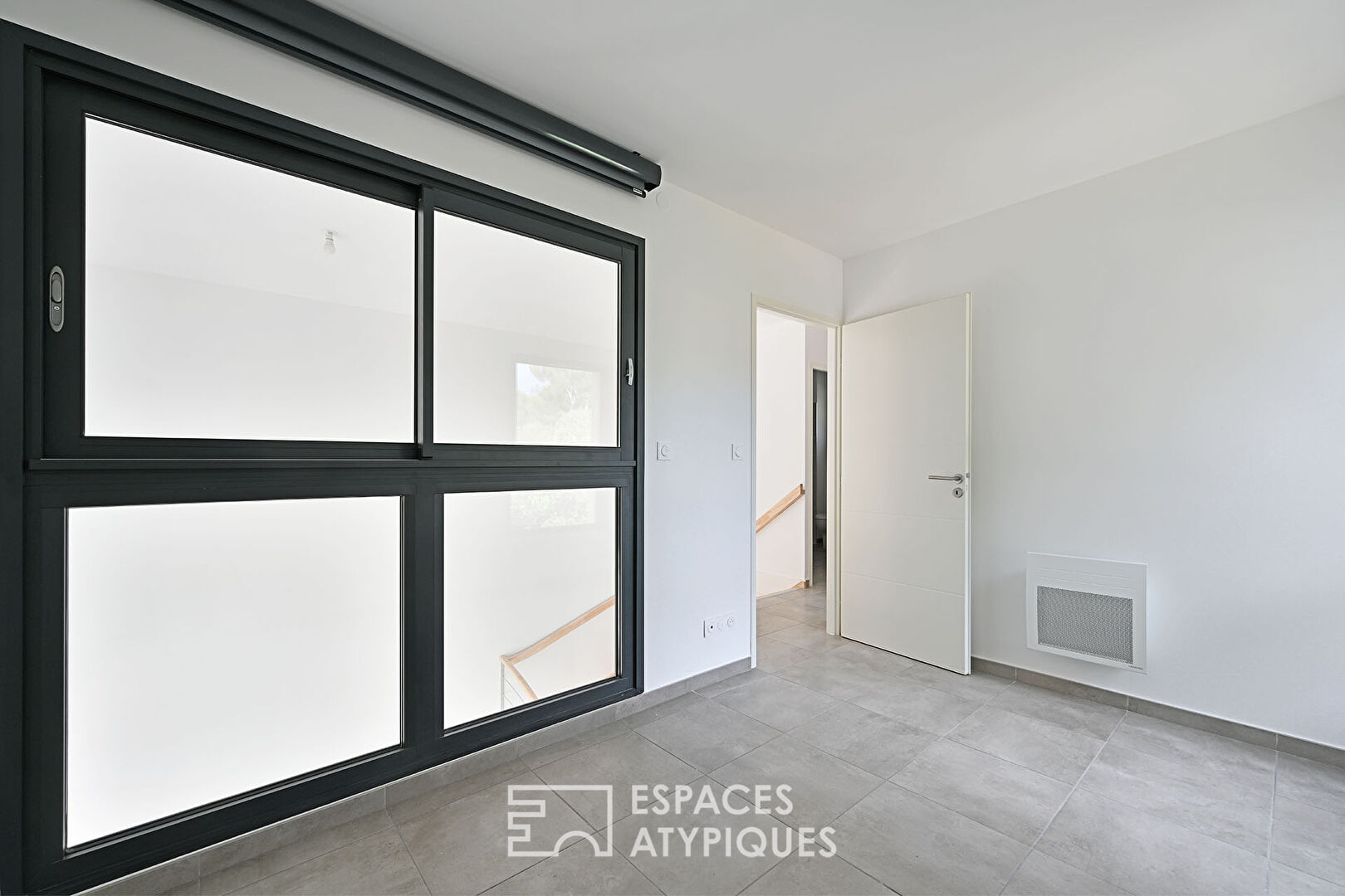 Exclusivité: lumineux duplex neuf avec jardin quartier Tour Magne