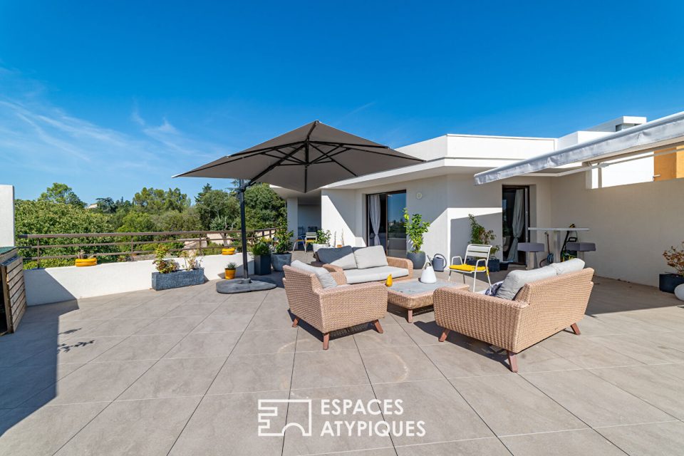 Rooftop panoramique d'exception perché au sein du « Montmartre » Nîmois