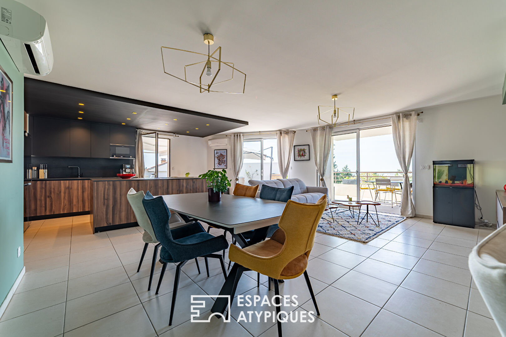 Rooftop panoramique d&rsquo;exception perché au sein du « Montmartre » Nîmois