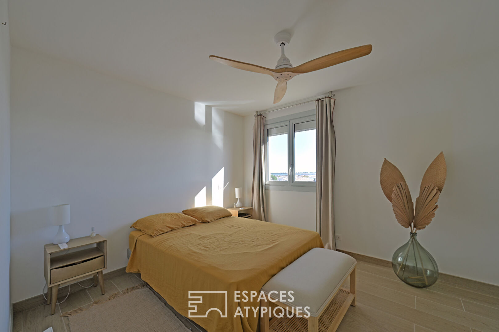 Appartement en dernier étage, vue sur la Méditerranée