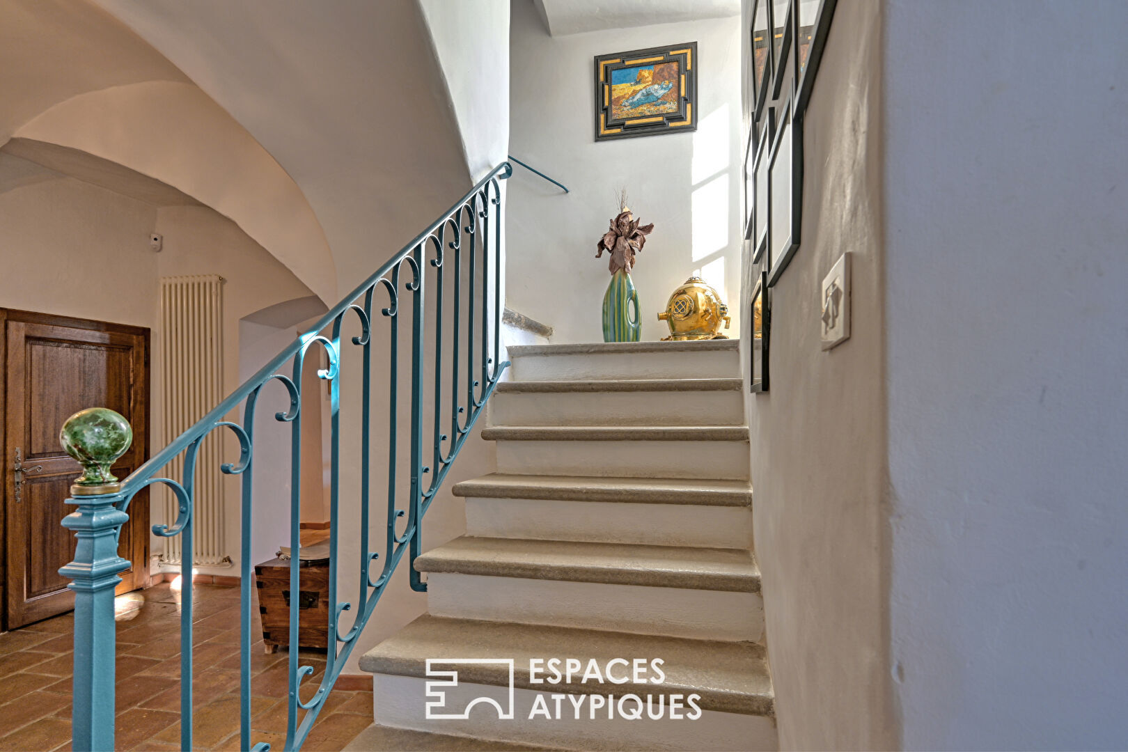 Ancien presbytère rénové et son jardin secret