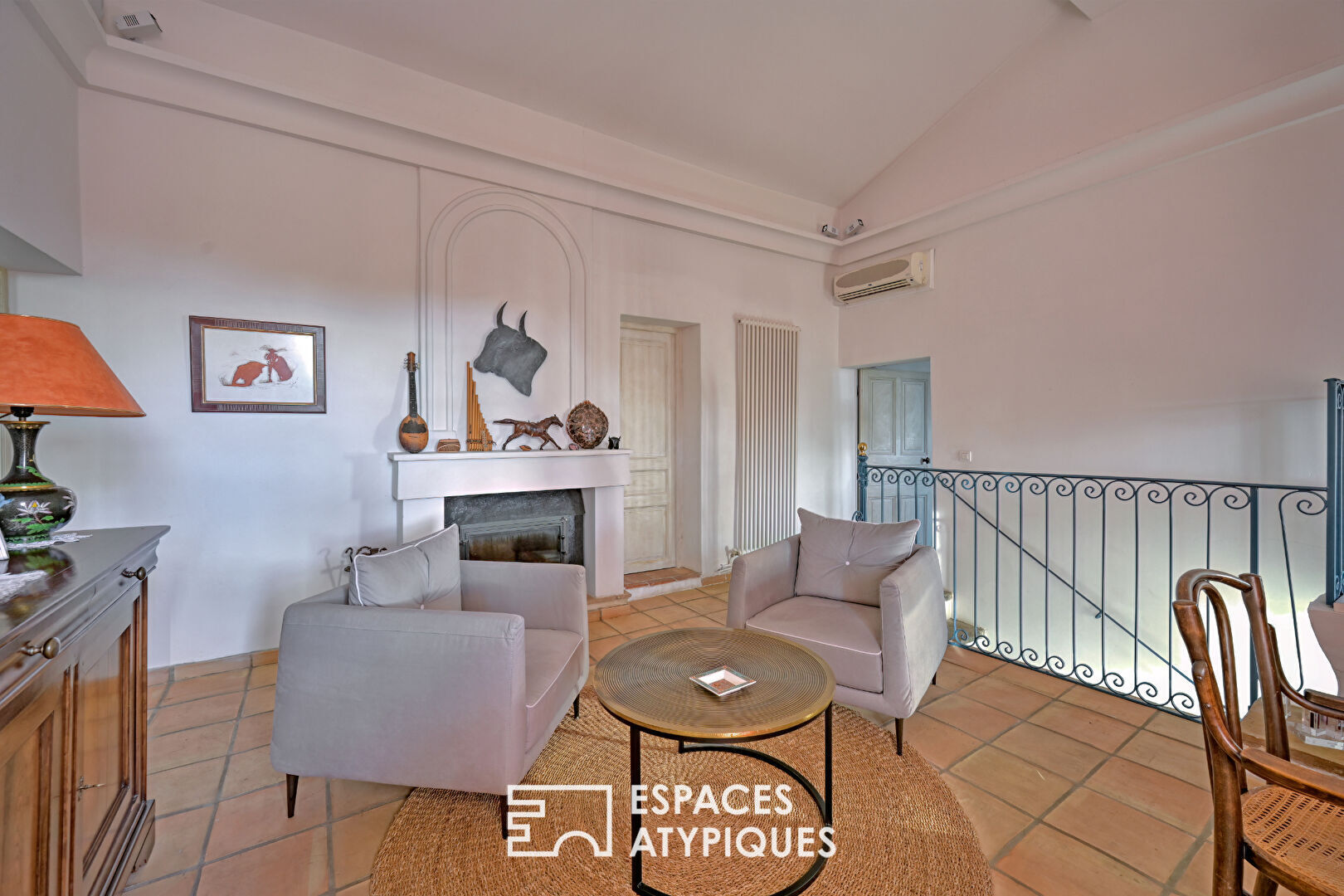 Ancien presbytère rénové et son jardin secret