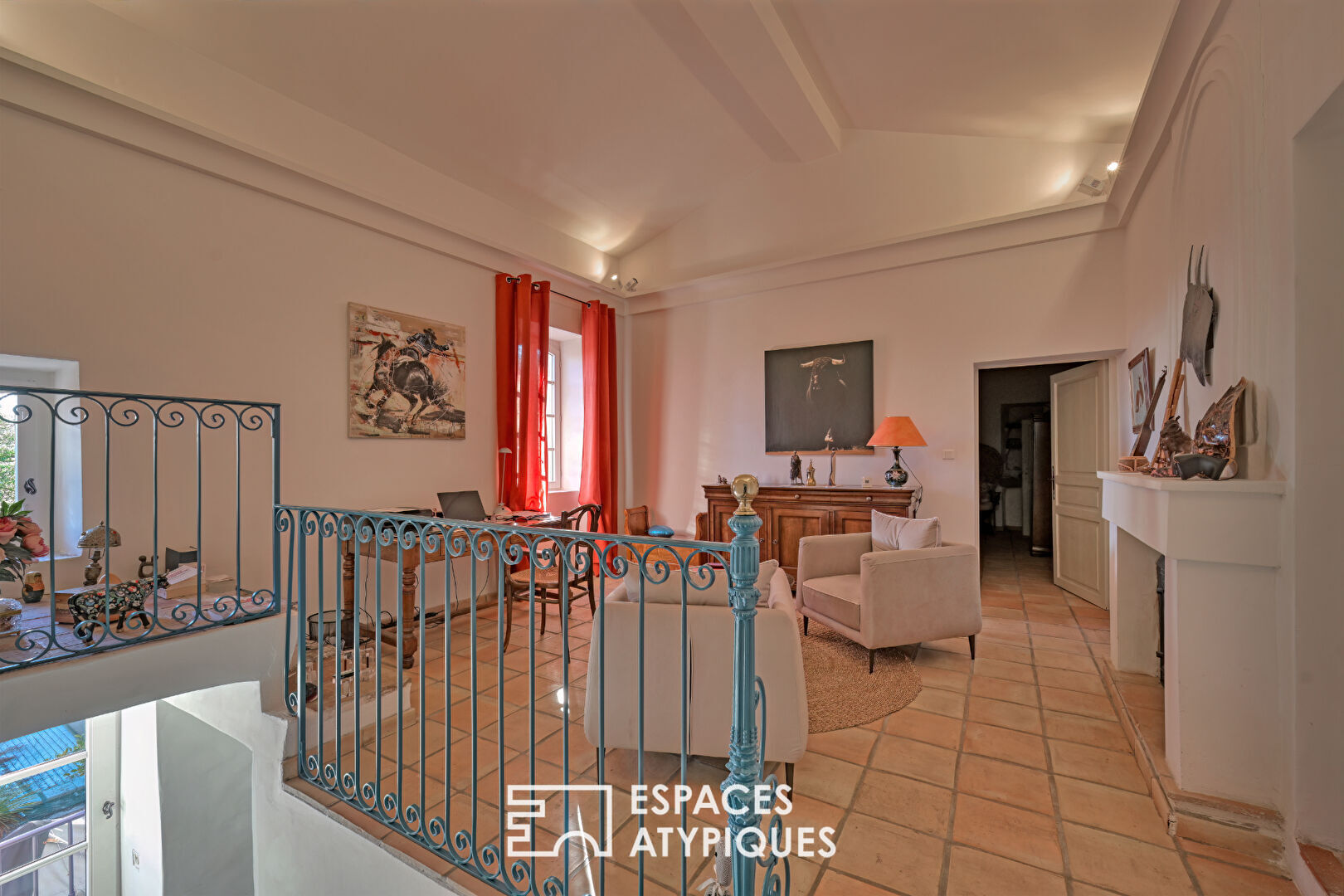 Ancien presbytère rénové et son jardin secret