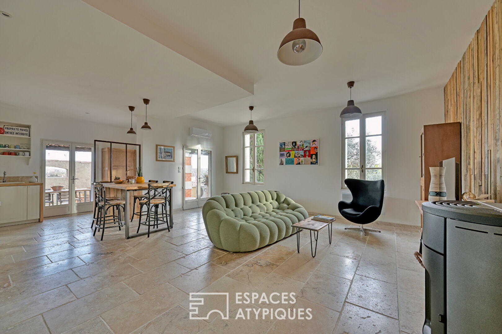 Appartement rénové et confidentiel au coeur d&rsquo;un village proche d&rsquo;Uzès