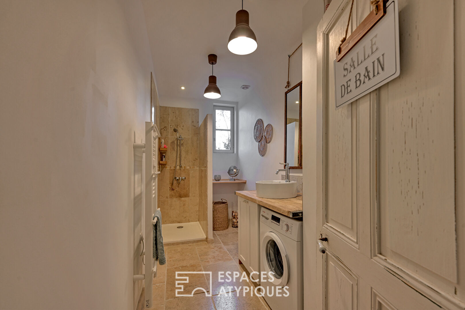 Appartement rénové et confidentiel au coeur d&rsquo;un village proche d&rsquo;Uzès