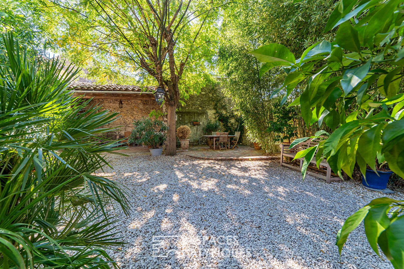 Un bijoux d’authenticité – Splendide maison de charme avec jardin