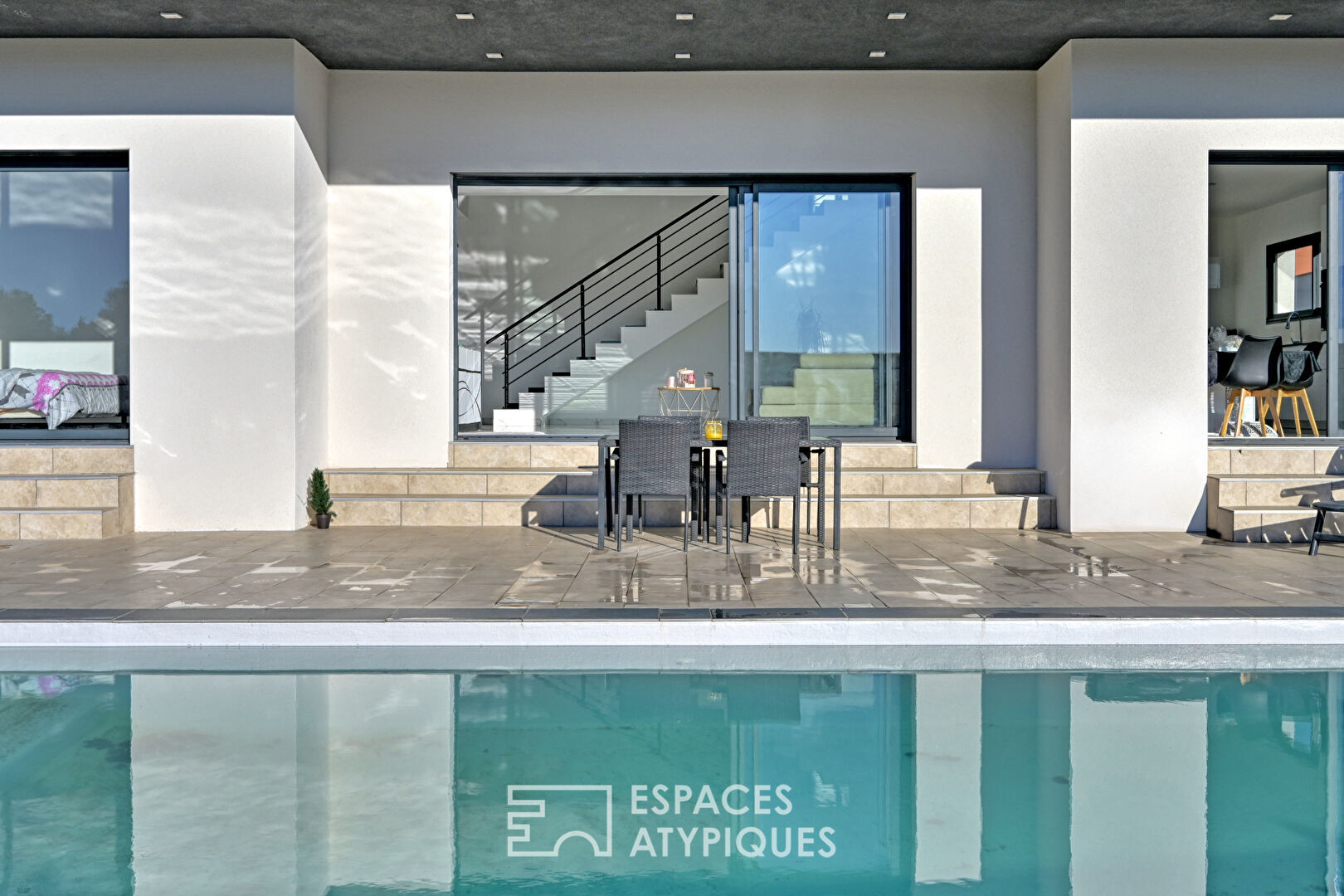 Villa contemporaine avec piscine collines Ouest