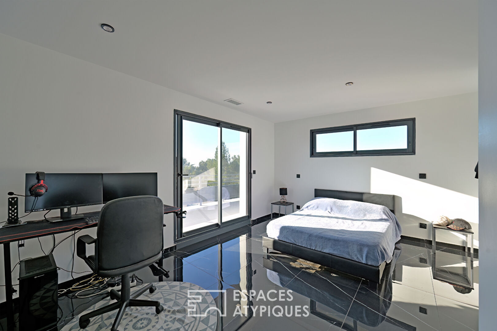 Villa contemporaine avec piscine collines Ouest