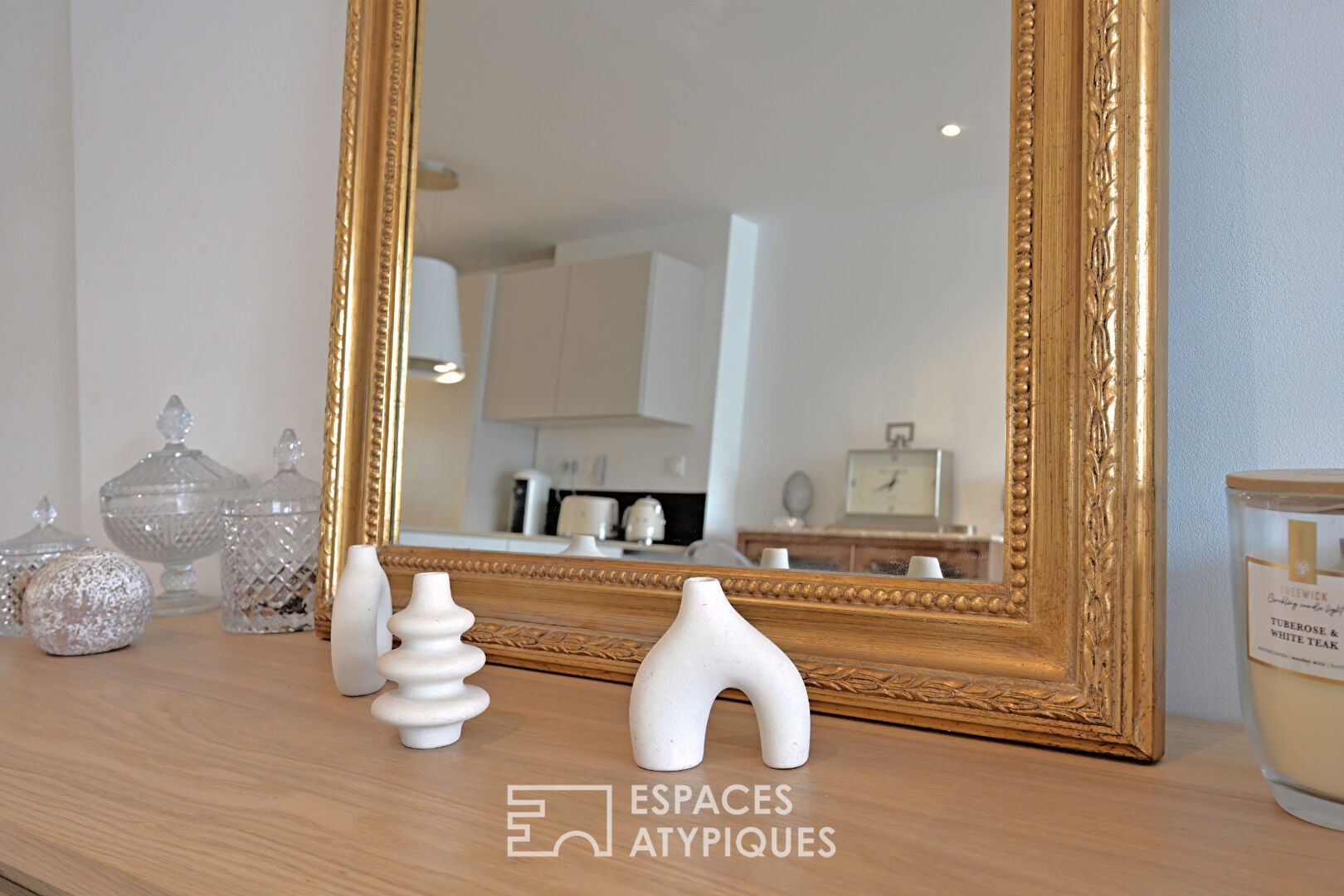 Marina contemporaine avec appontement 3x10m