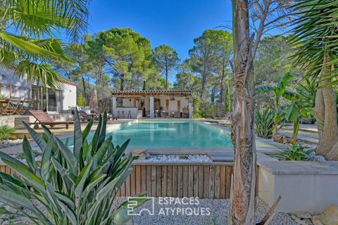 Là où le temps s&rsquo;arrête, propriété de 2 maisons au coeur de la pinède