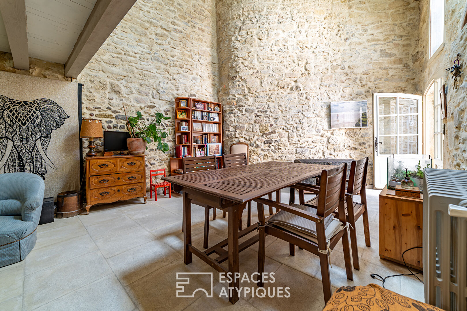 Unique village house from 1790 with courtyard