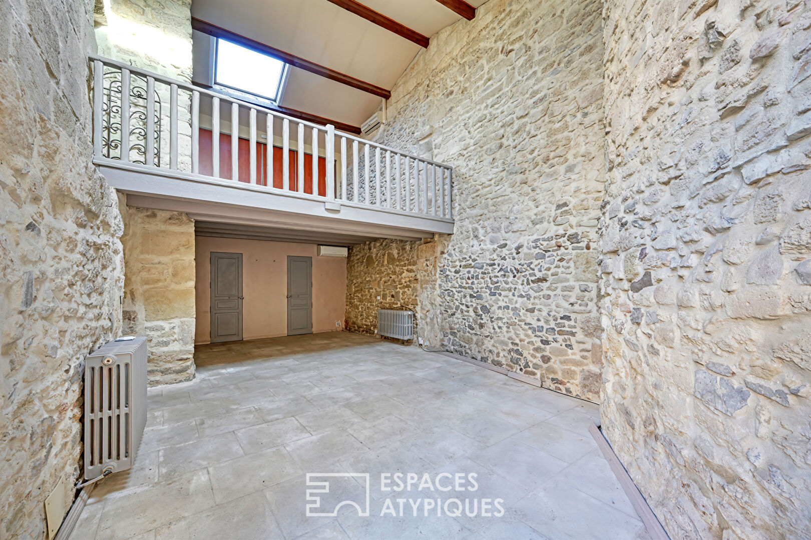 Unique village house from 1790 with courtyard