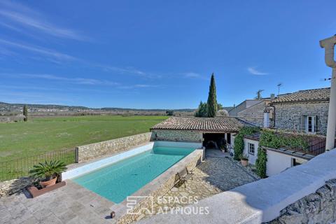 L’Âme d’un Prieuré : Propriété avec piscine et vue